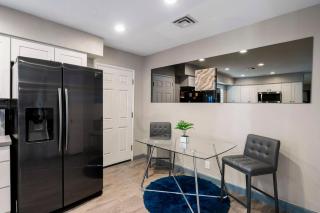Modern Retreat Close To LV Strip - 4