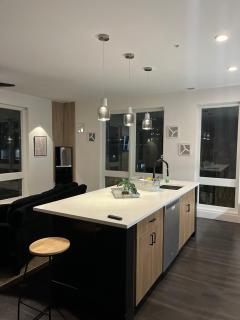 2BD Midtown ATL W-Balcony & Black Truck Option - Atlanta - 7