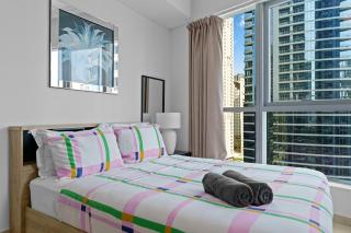 Cozy Marina View Apartment with Modern Gym & Pool, Steps to Beach & Metro - Dubai - 4