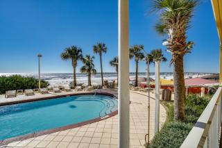 Calypso 1601W Gulf Front Corner unit Fantastic Specials - Panama City Beach - 5