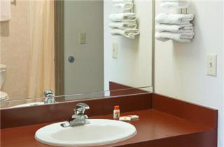 SureStay Plus Hotel by Best Western Drumheller - 2