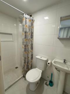 Suíte privativa na Barra da Tijuca próxima à praia - 1