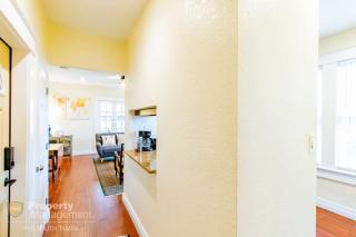 Can't Buy Me Love - U of Tampa Flat in N Hyde Park - Tampa - 3