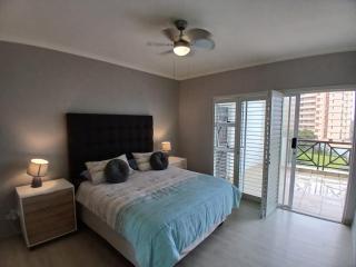 The Doons 3 Bedroom Apartment - Kingsburgh - 6