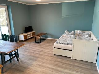 Zentrale Neubauwohnung mit Balkon - 7