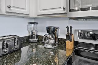 Calypso 1209W Corner 3BR 3BA 2 sets of beach service - Panama City Beach - 3