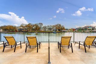 Lake LBJ Retreat - Lake Front Foosball Boat Slips - Sleeps 18 - Kingsland - 2
