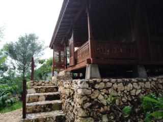 Fam Sugiono Cottage - Wooden House - - 5