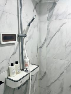 Excellent location, comfortable, Dyson Airwrap - Seul - 8