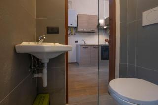 CantikHouse - free wifi & smarTV - Verona - 8