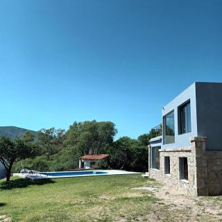 Casa con vista plena al lago y a la ciudad de Villa Carlos Paz IG alquilervillacarlospaz - Villa Carlos Paz - 4