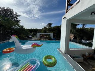Spartan Beach House - 7