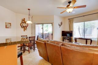 Sunny First-Floor Phoenix Condo with Community Pool - Phoenix - 7