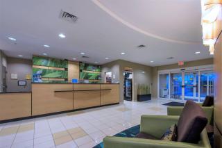 SpringHill Suites Devens Common Center - Devens - 9
