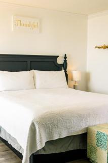 Laguna Cove Hotel - Laguna Beach - 1