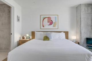 Rainey St Luxury Condo Balcony - 5