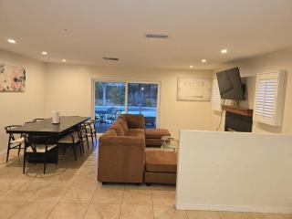 4 Bedroom West Hills Charmer with Pool and Jacuzzi - Los Angeles - 7