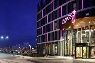Moxy Poznań Airport - Poznan - 7