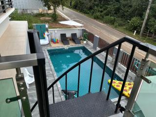 Jazzy Pool Villa Hatyai - 6