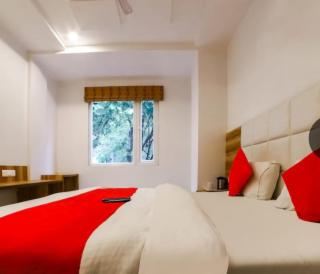 Hotel Awesome International - 9