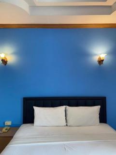 SR Hotel - 1
