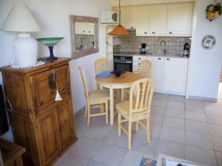 Cosy apartment with shared pool - Portopetro - 8