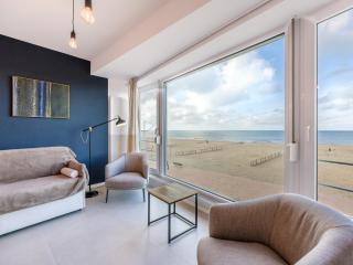 Renovated apartment with a top location on a dike - Koksijde - 0