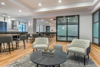 Sheraton Suites Old Town Alexandria - Alexandria - 3