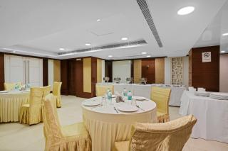 Treebo Jagadish Hotel, Jayanagar - Bangalore - 7