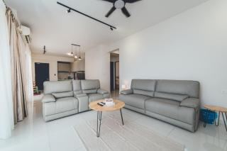 Danga Bay Coastal Haven 3BR 8Pax w 3Balcony by Our Stay - Johor Bahru - 2