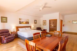 Birdwood Motel - Birdwood - 4