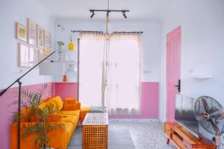 Roemah Renjana Oasis - Aesthetic Villa with Pool - 0