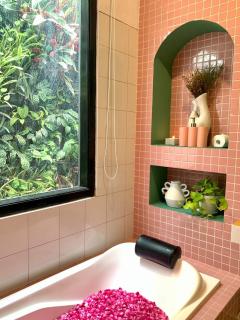 Roemah Renjana Oasis - Aesthetic Villa with Pool - 3