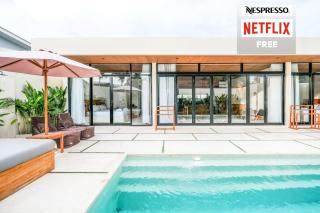 99 Villa Suite - Modern Bedrooms with Dining Area & Enormous Pool - Kerobokan - 0
