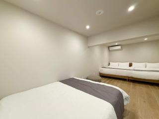 Celine Kanayama - Vibrant 1BR Downtown Shopping & Dining Nearby 11 - Hiroshima - 5