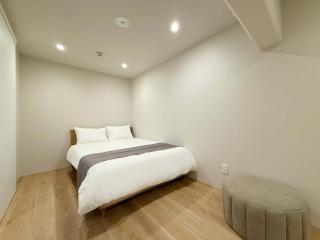 Celine Kanayama - Vibrant 1BR Downtown Shopping & Dining Nearby 11 - Hiroshima - 1