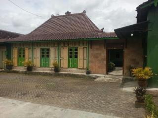 Pendopo Kayuwanan Syariah Near Terminal Giwangan - Yogyakarta - 7