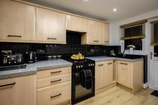 Blackpool Abode - Seaside Cove - St Anne's-on-the-Sea - 6