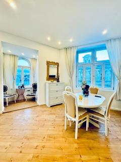 Spacious 3BR Shared Apt 11Minute Stroll to Atzgersdorf Park - Vienne - 9