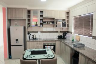 Cozy Inn - Tikoe - 5