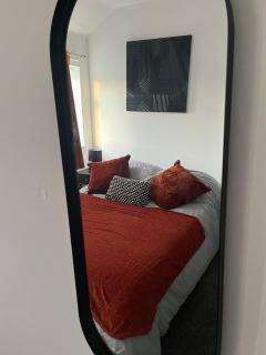 Spacious Three Bedroom House in Warrington by Eason Stays, Ideal For Long Stays, Contractors Digs, with Free Parking Off Street - Warrington - 5