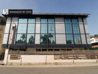 Super Townhouse Edassery Resort - Kattappana - 2
