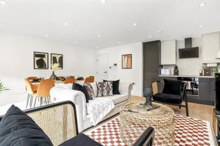 Spacious 4-Bed App Near Heathrow, Sleeps 10 - Cowley - 9