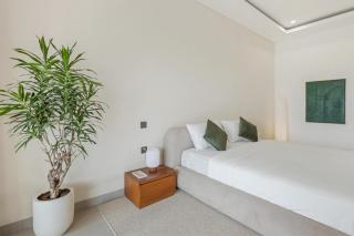 Villa Hijau with 3 BR and Rooftop in Center of Berawa - Canggu - 3
