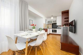 Stylowy Apartament dla 6 Osób z Parkingiem by Noclegi Renters - Varsavia - 5