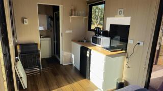 Wareek Retreat by Tiny Away - - 5