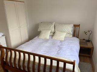 5 min Drive to Trafford Centre and15 Manchester City - Urmston - 1