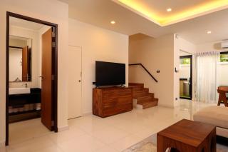 Spacious 3bd Townhouse in Laguna park - - 1