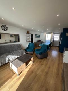 Apt T3 - Front de Mer - Parking - Tout Confort - Ajaccio - 9