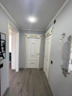 luxury apartment on nizami street - Baku - 4